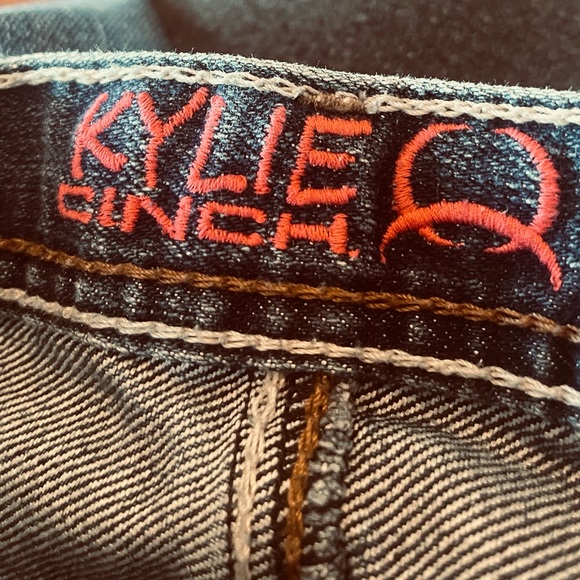 Kylie Cinch - slim Jeans. Size 8L/28 - Picture 2 of 8